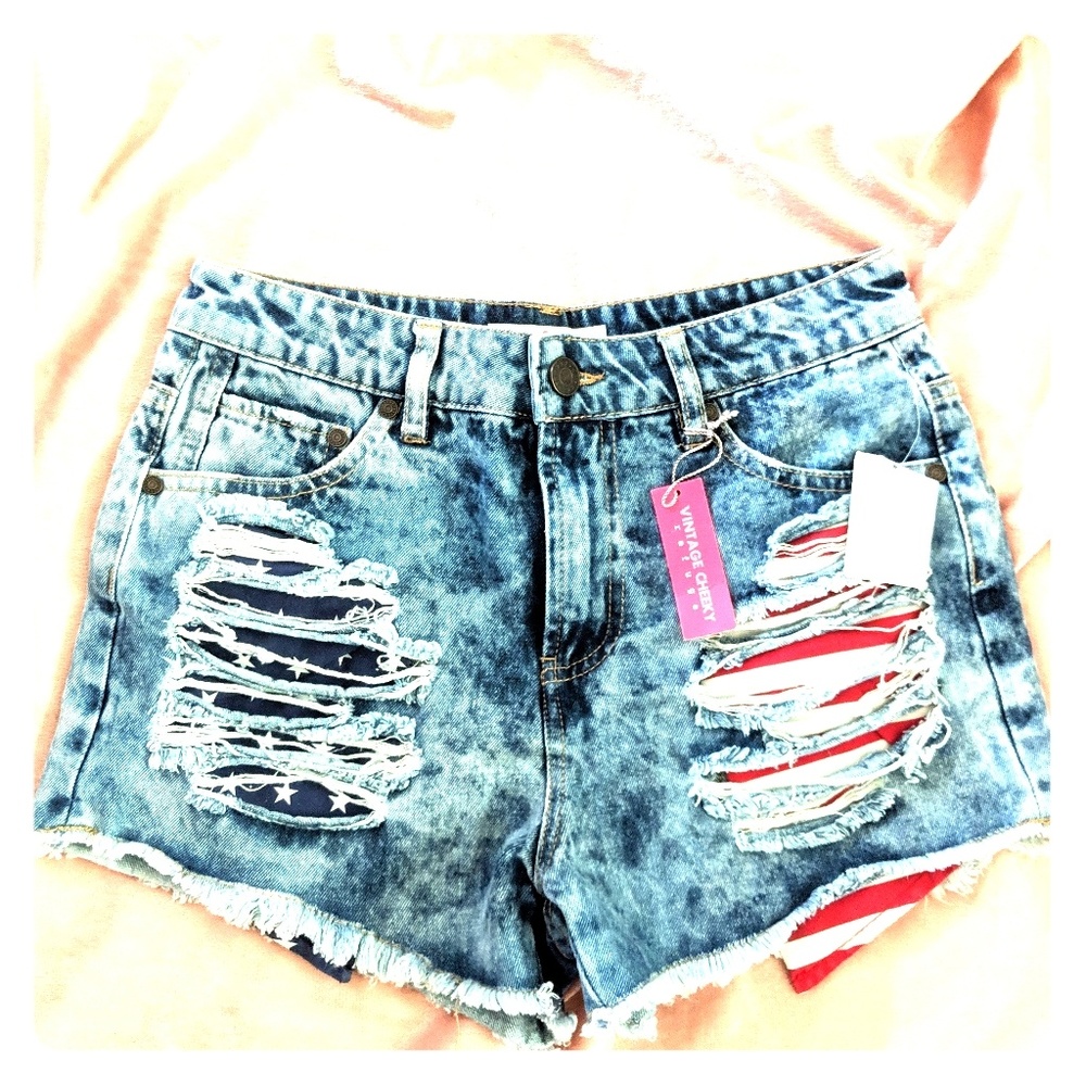 Super adorbz! NWT American flag hi-rise cut offs!